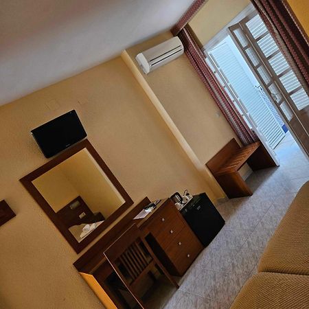 Hotel Marazul By Fitzgeralds Nerja Esterno foto